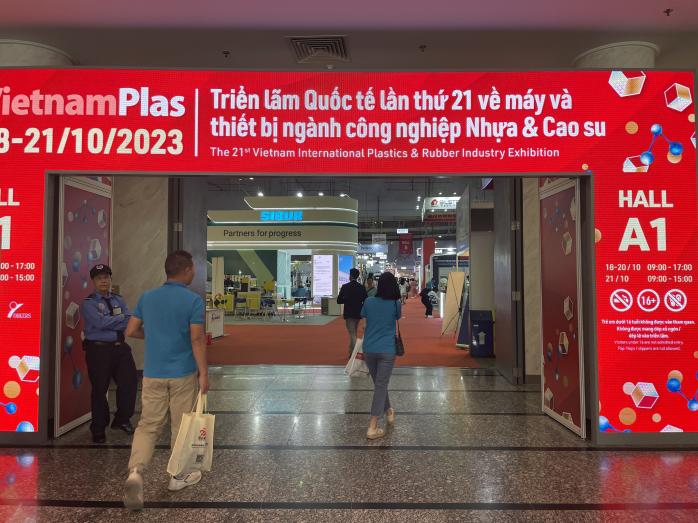 云浮鴻志新材人打卡越南橡塑展會(huì) 云浮鴻志新材人打卡越南橡塑展會(huì)